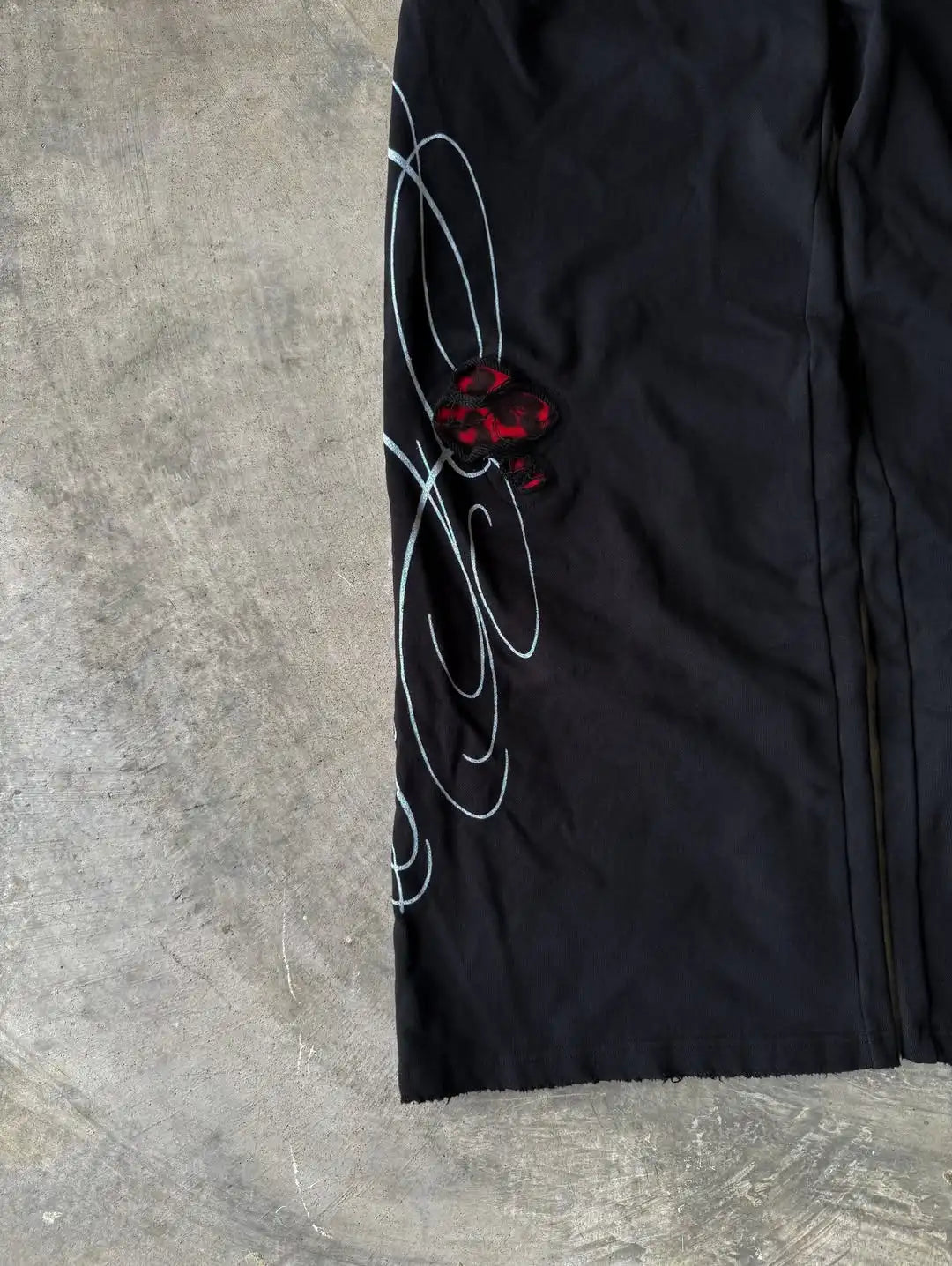 SIGNATURE LEOPARD SWEATS | BLACK